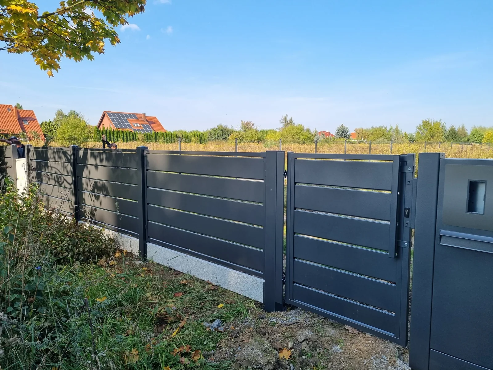 Travertine plus Dubbele poort in Apeldoorn – projectdetail 2